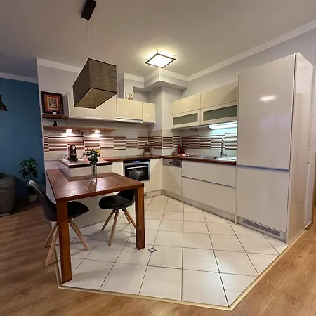 Cherry Abode With Terrace בודפשט